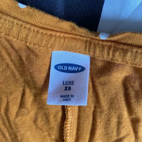 Old navy luxe cotton tank - Picture 2 of 2